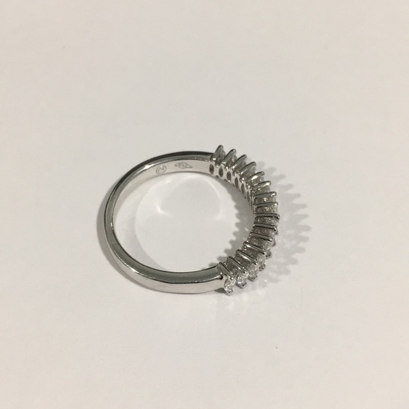 18k White Gold Marquis Shape Diamond 💎 Wedding💍 - Picture 5 of 7